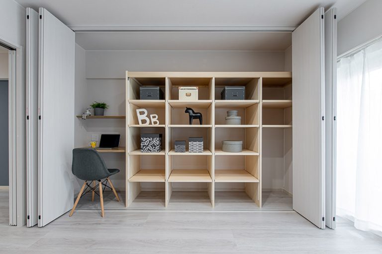収納とワーキングスペース