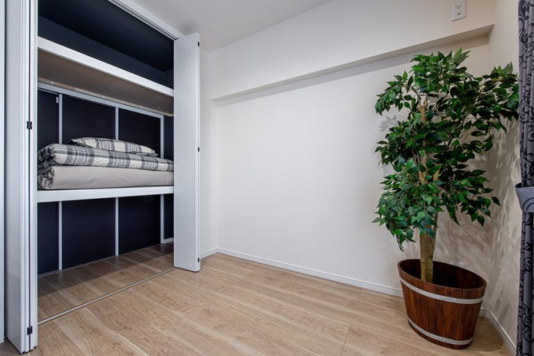 リビングクローゼット