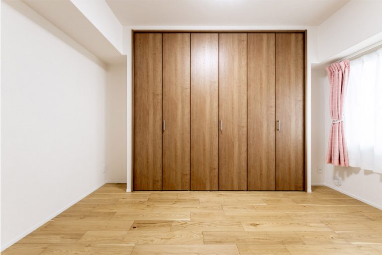 洋室のクローゼット