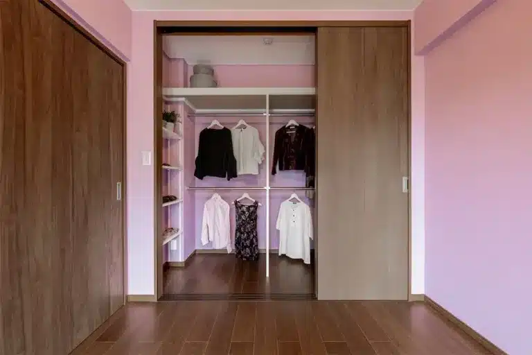 洋室のクローゼット