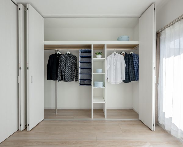 洋室のクローゼット