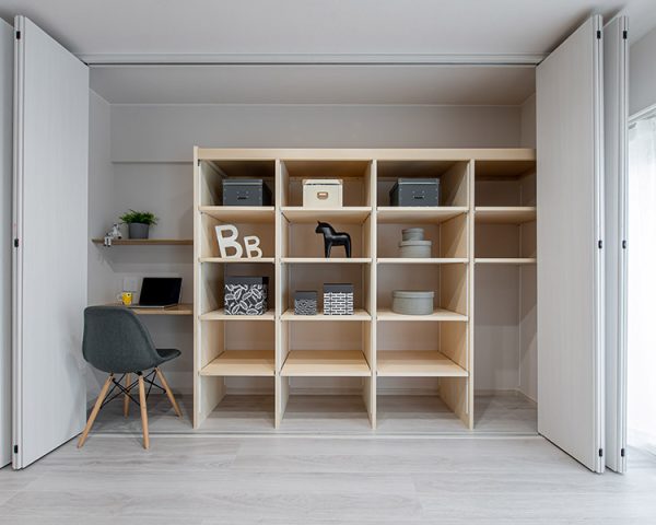 収納とワーキングスペース