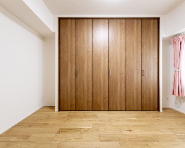洋室のクローゼット