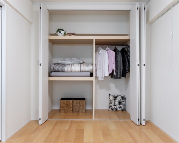 洋室のクローゼット