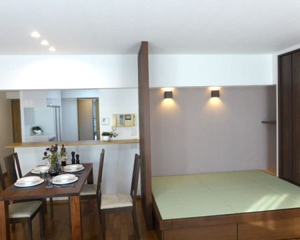 リビングと小上がりの畳コーナー